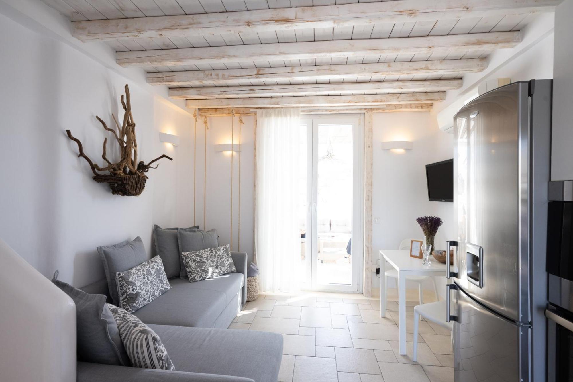 Blue, White And Grey Suites Ornos (Mykonos) Exterior foto